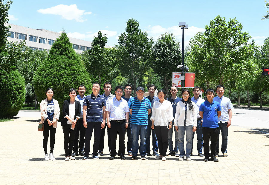 国家民委绿色建材与建筑节能创新团队照�?.jpg 国家民委绿色建材与建筑节能创新团队照�?.jpg
